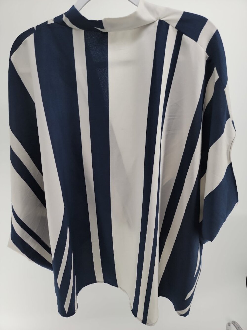 Tyche Navy Ivory Striped Wrap Front Blouse Large Dolman Sleeve Made USA - Picture 5 of 10